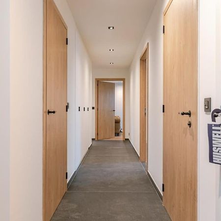 Huswell - Luxurious Apartment With Parking Бернем Экстерьер фото