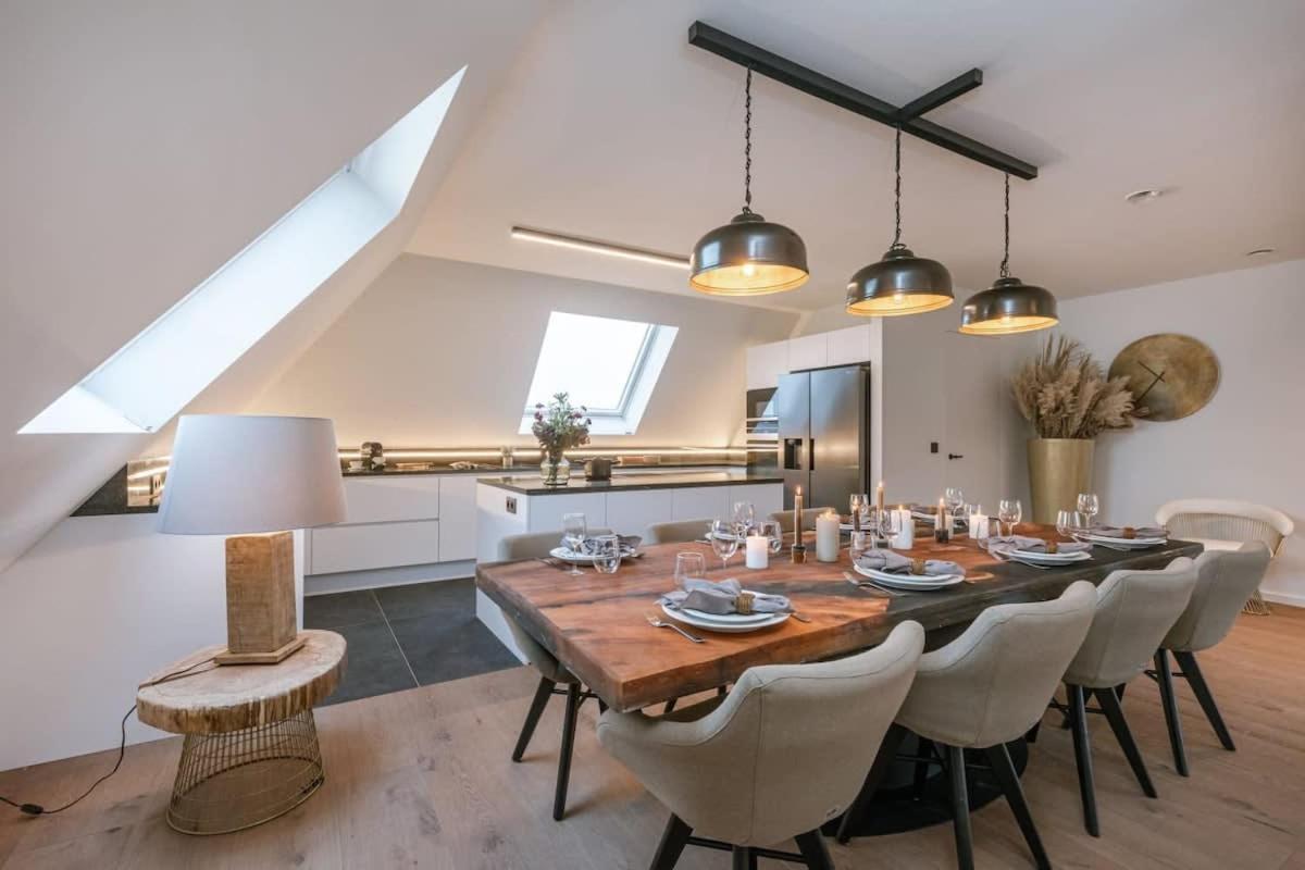 Huswell - Luxurious Apartment With Parking Бернем Экстерьер фото