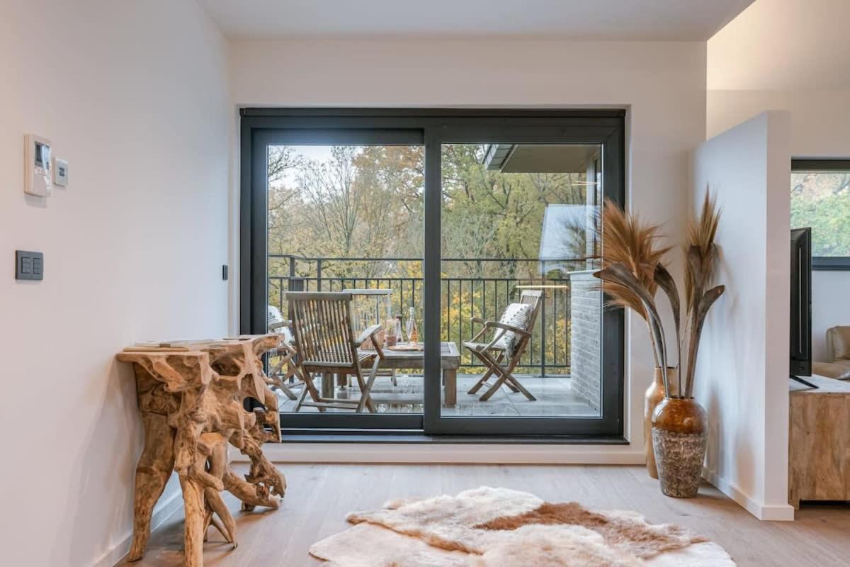 Huswell - Luxurious Apartment With Parking Бернем Экстерьер фото