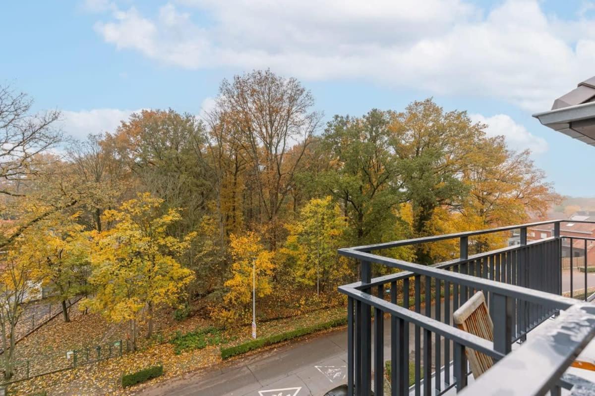 Huswell - Luxurious Apartment With Parking Бернем Экстерьер фото